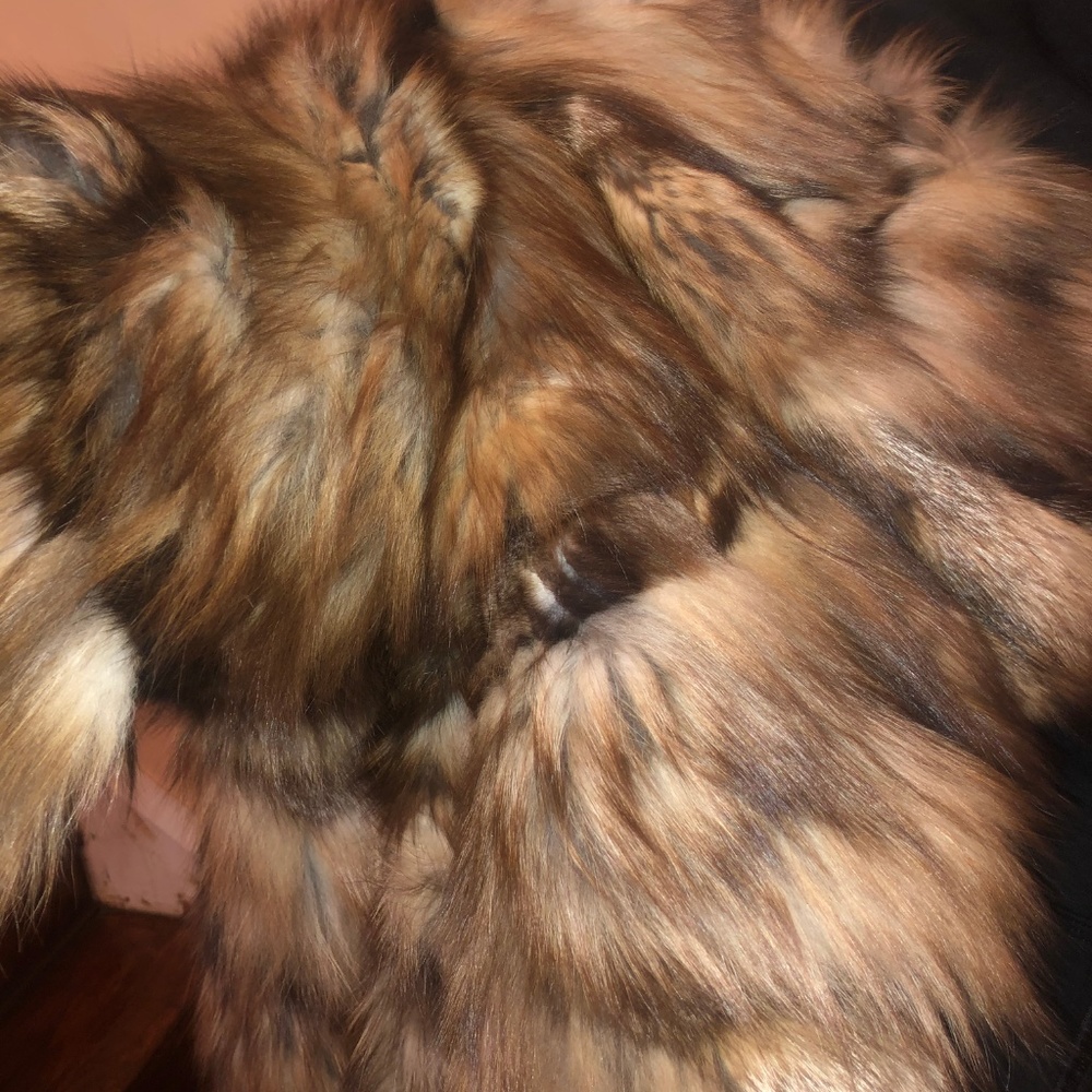 Fur jacket - Picture 5 of 7